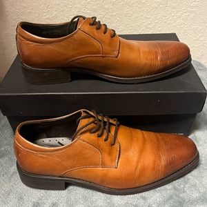Calvin Klein men’s Oxford dress shoes